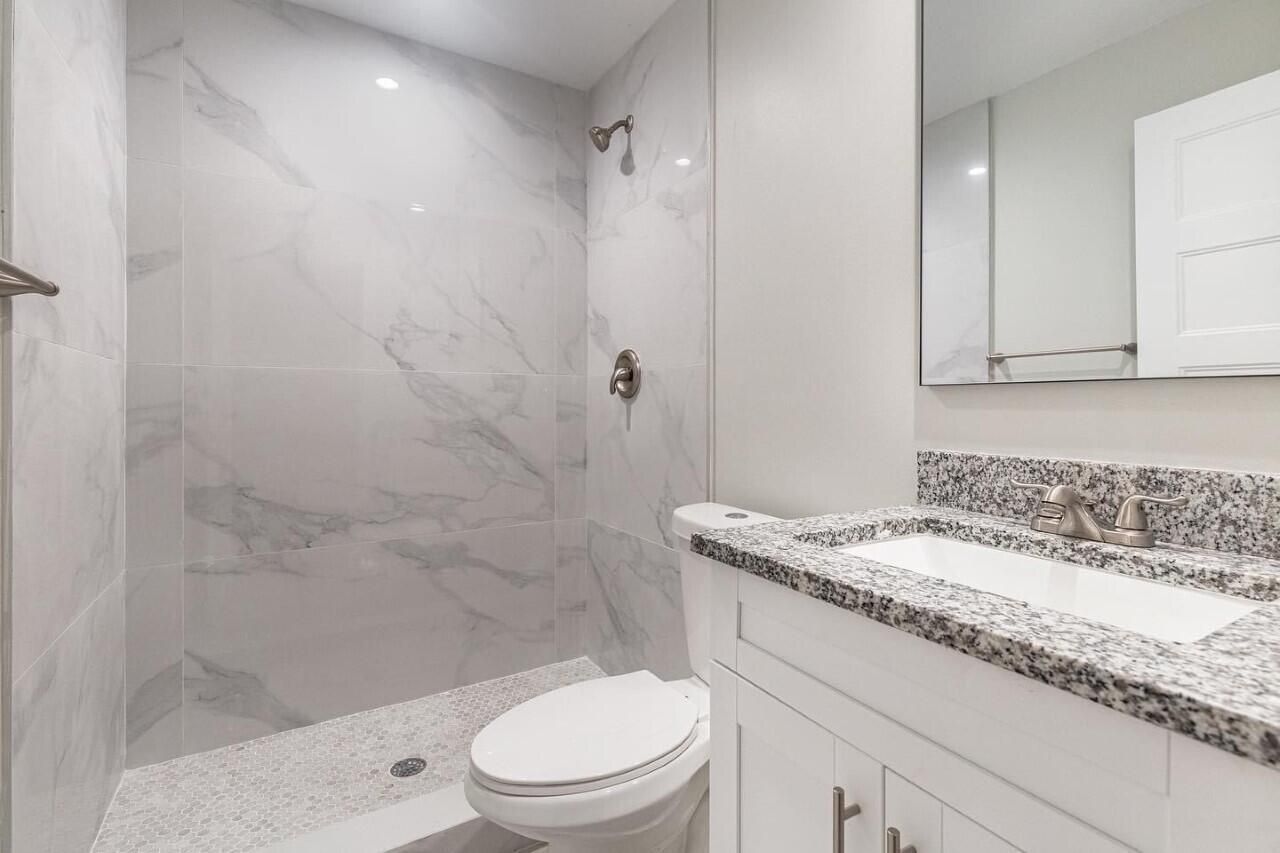 3901 Gulfstream Road, Unit 2 B, Lake Worth Beach, FL 33461 Photo