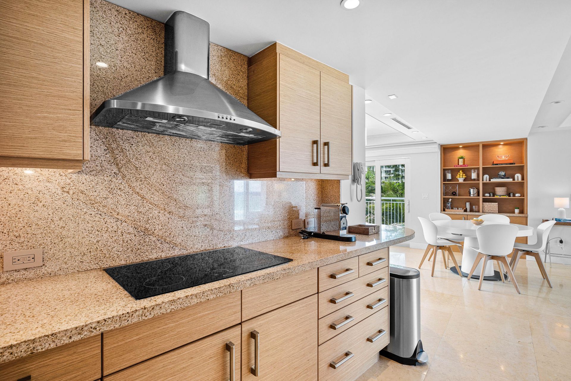 2780 S Ocean Boulevard, Unit 401, Palm Beach, FL 33480 Photo
