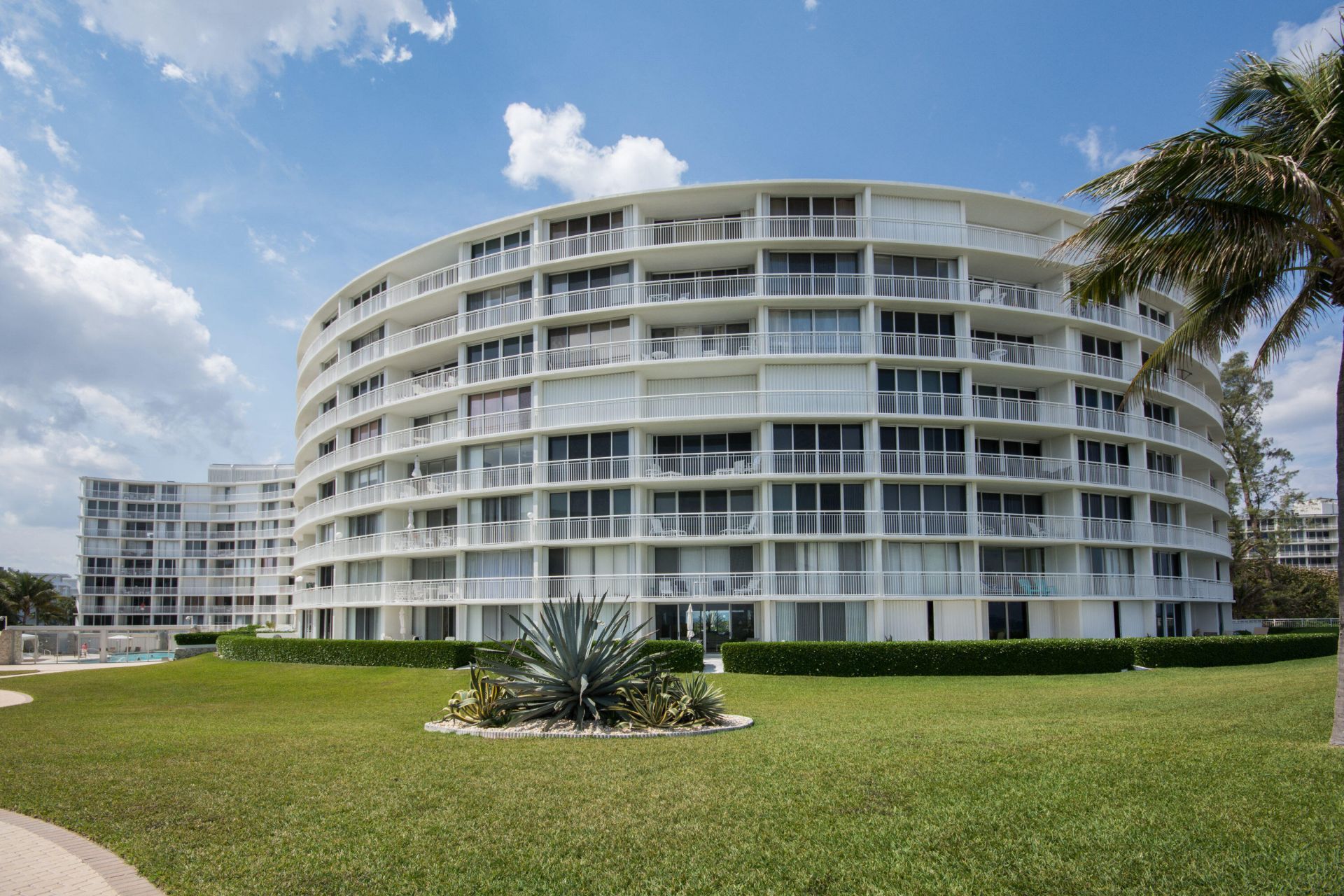 2780 S Ocean Boulevard, Unit 401, Palm Beach, FL 33480 Photo
