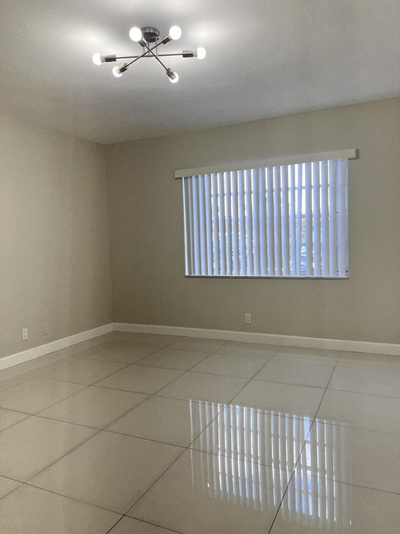 3550 NW 8th Avenue, Unit 404, Pompano Beach, FL 33064 Photo