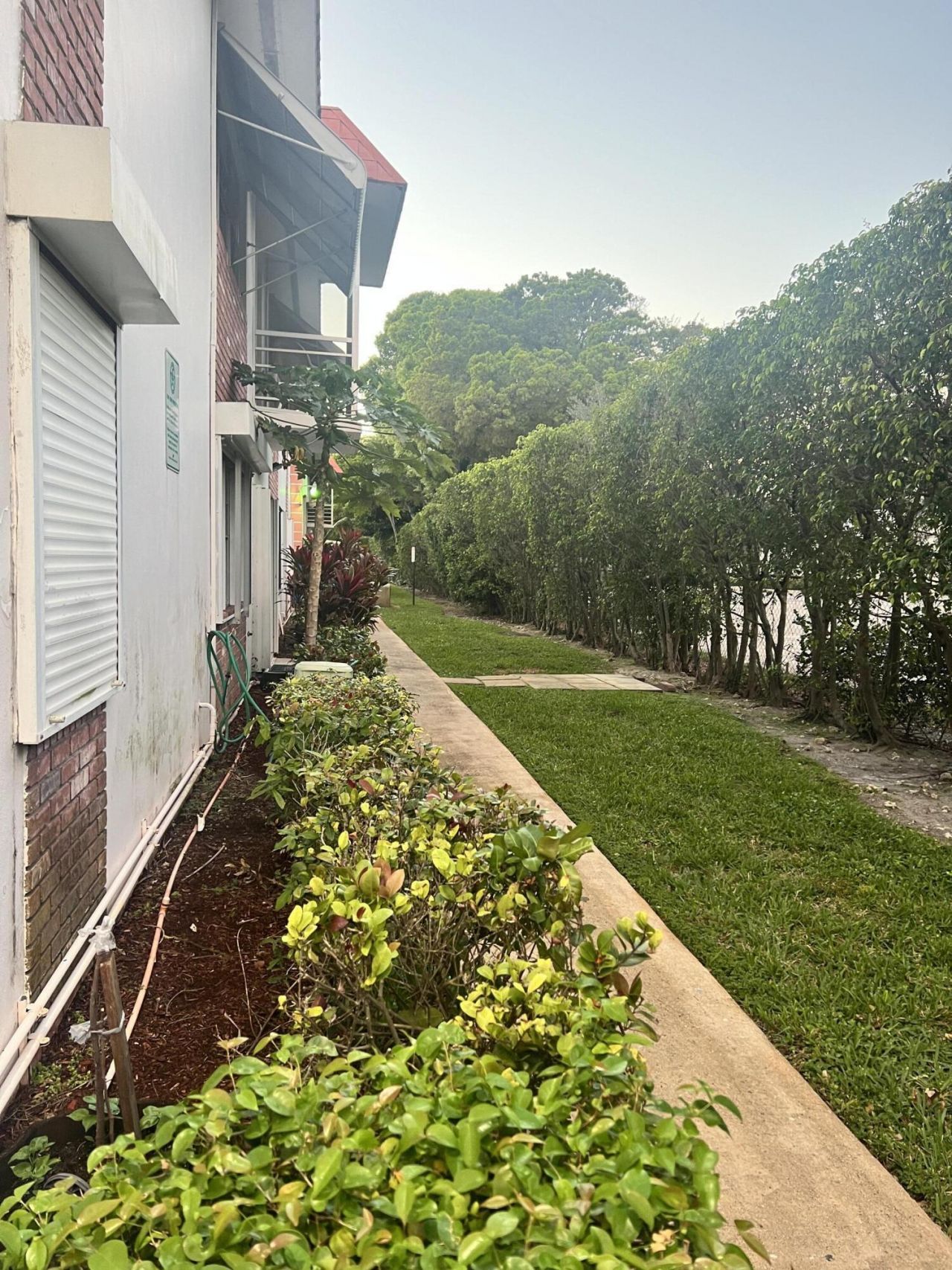 3550 NW 8th Avenue, Unit 404, Pompano Beach, FL 33064 Photo
