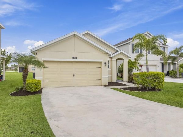 10057 SW Newberry Avenue, Port St. Lucie, FL 34987