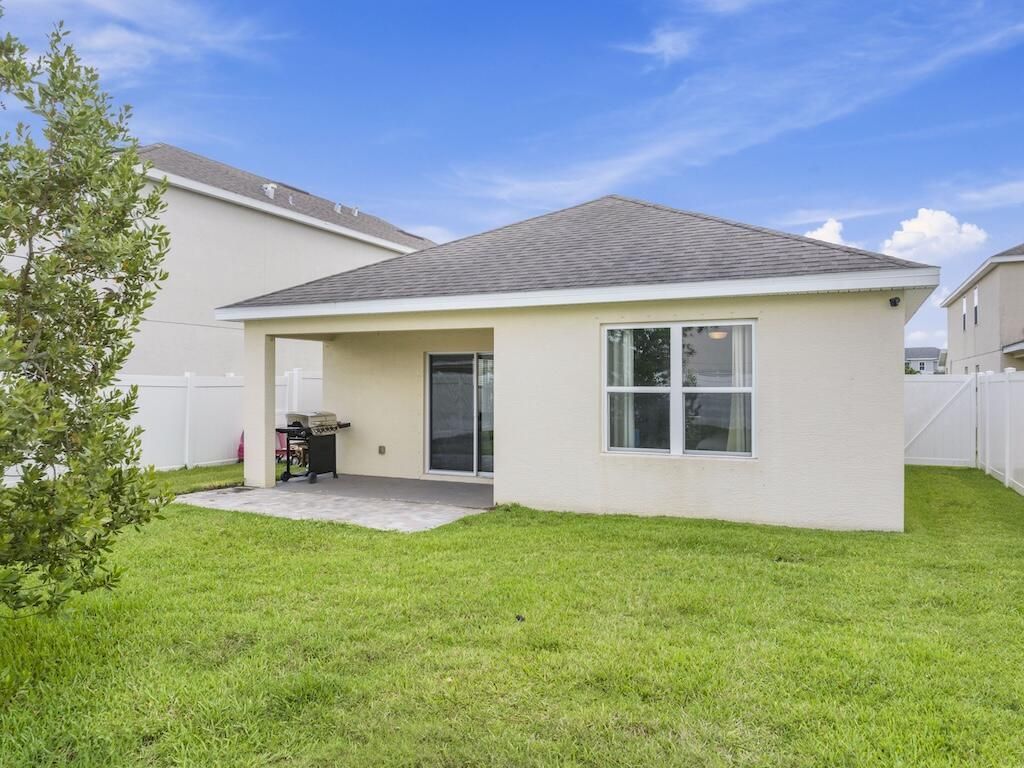 10057 SW Newberry Avenue, Port Saint Lucie, FL 34987 Photo