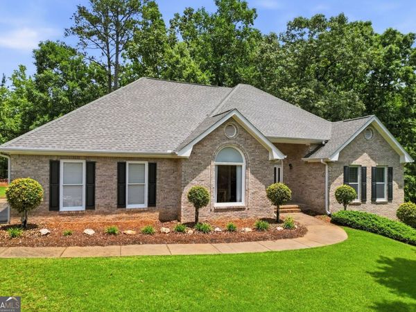 5035 Valley Brook Circle, Mcdonough, GA 30253