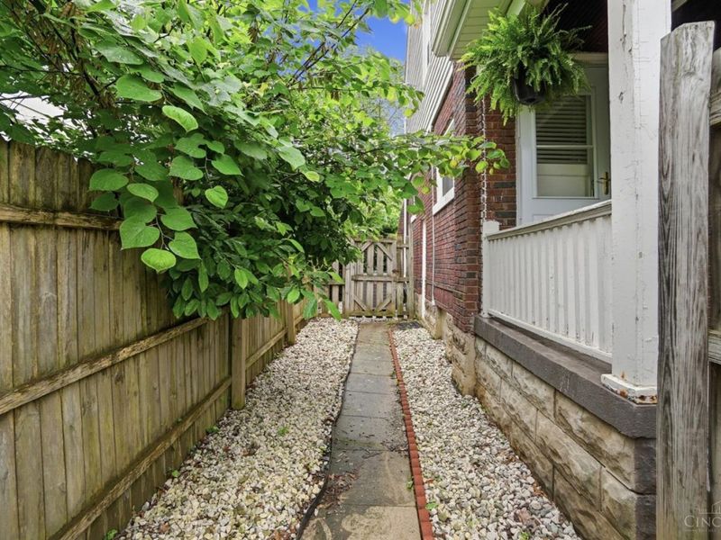 6738 Dante Avenue, Cincinnati, OH 45213 Photo 47