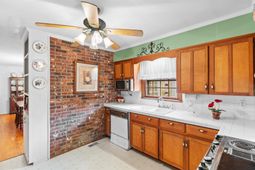106 Jessamine St.  photo 4