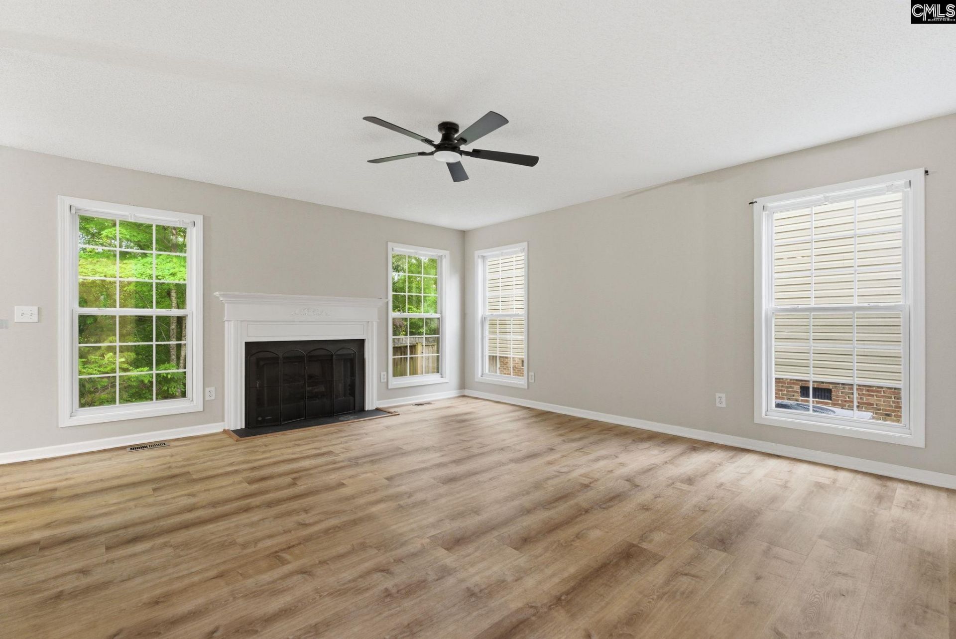 321 Delaine Woods Drive  Photo 14