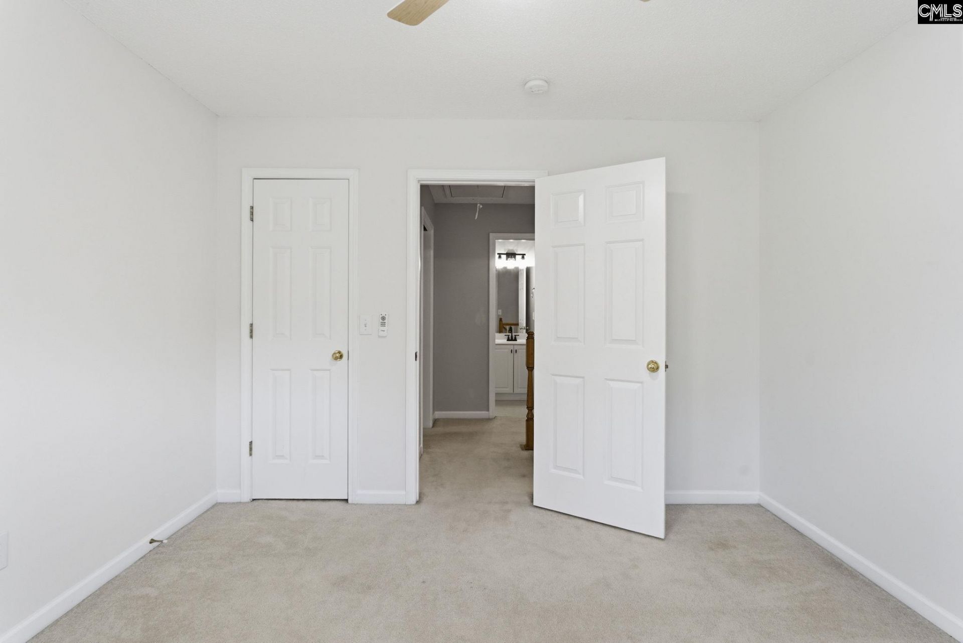321 Delaine Woods Drive  Photo 32