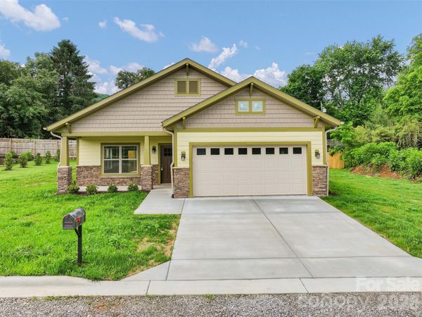99 Junes Way , Waynesville, NC 28786