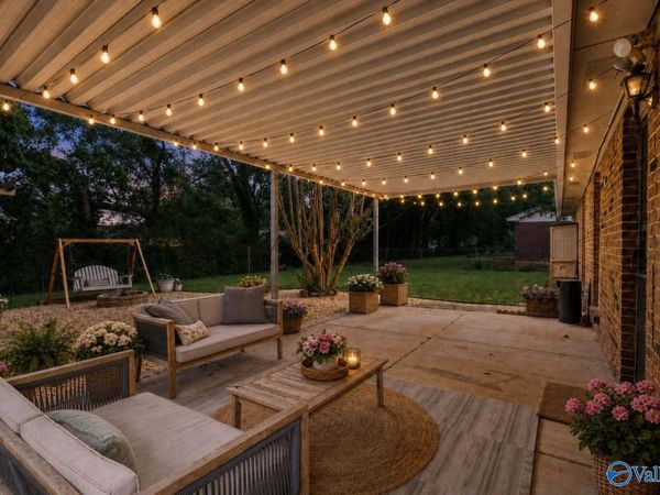 3613 White Oak Way SW, Huntsville, AL 35805