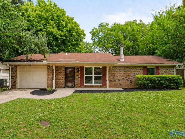 3613 White Oak Way SW, Huntsville, AL 35805