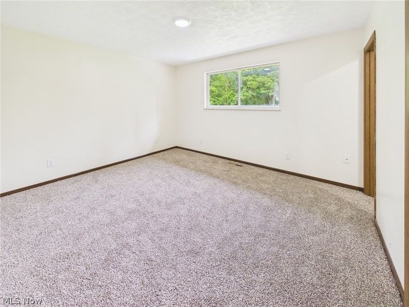 655 Ridgewood Boulevard, Belpre, OH 45714 Photo 17