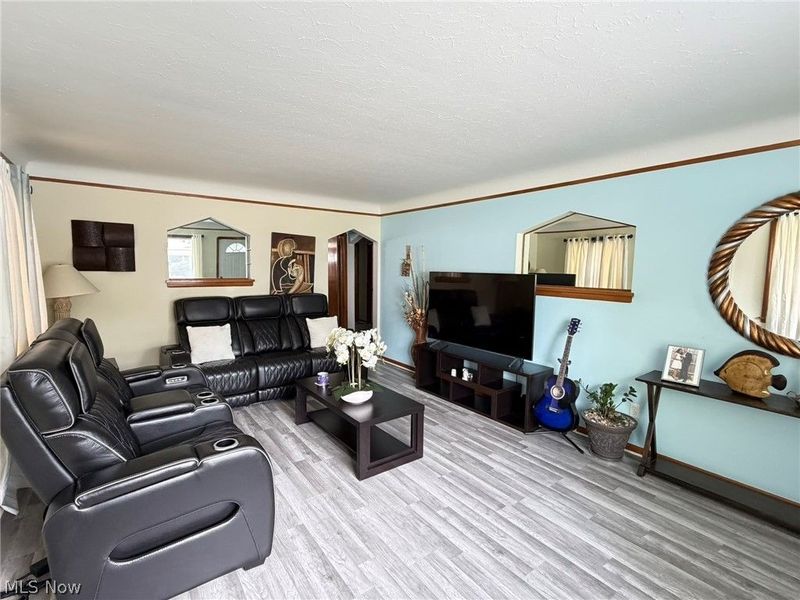 6706 Gilbert Avenue, Parma, OH 44129 Photo 12