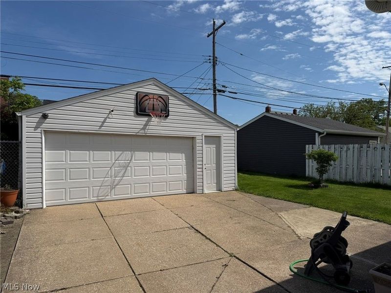 6706 Gilbert Avenue, Parma, OH 44129 Photo 29