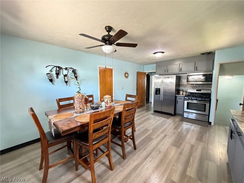 6706 Gilbert Avenue, Parma, OH 44129 Photo 8
