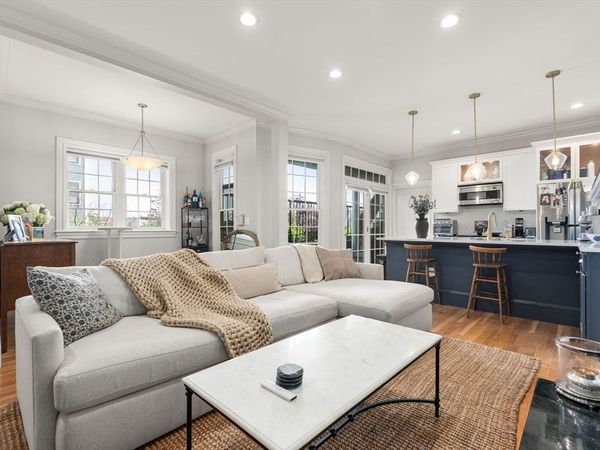 21 Prospect St, Unit 1, Boston, MA 02129