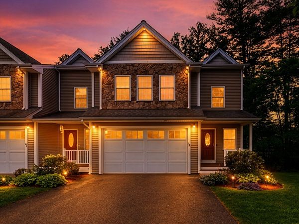215 Rangeway Rd, Unit 31, Billerica, MA 01862