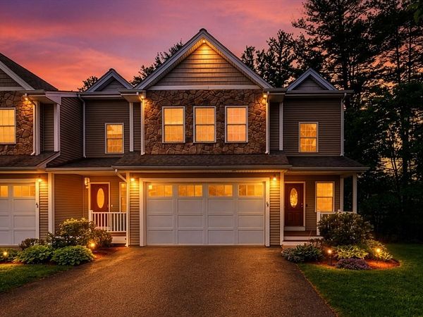215 Rangeway Rd, Unit 31, Billerica, MA 01862