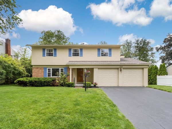 6835 Bowerman Street E, Worthington, OH 43085