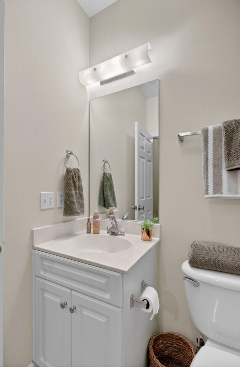 4033 Babbitt Street Photo 15