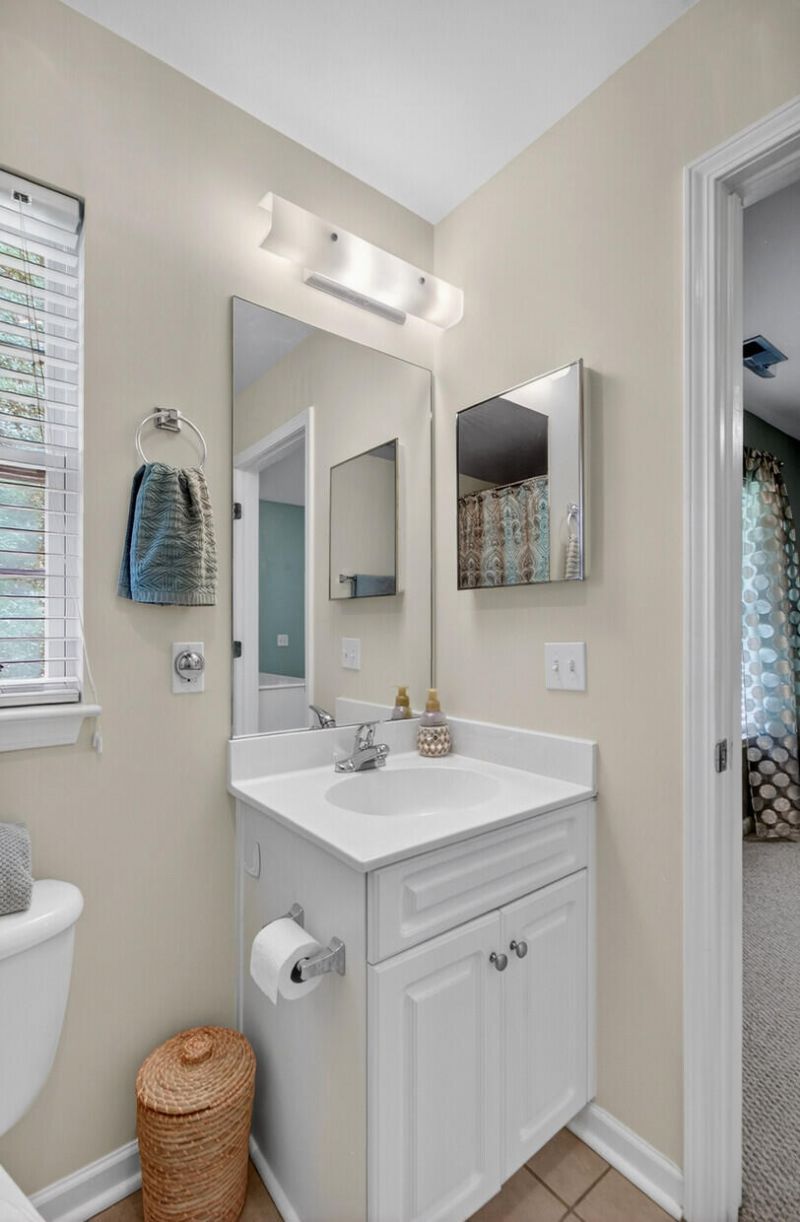 4033 Babbitt Street Photo 19