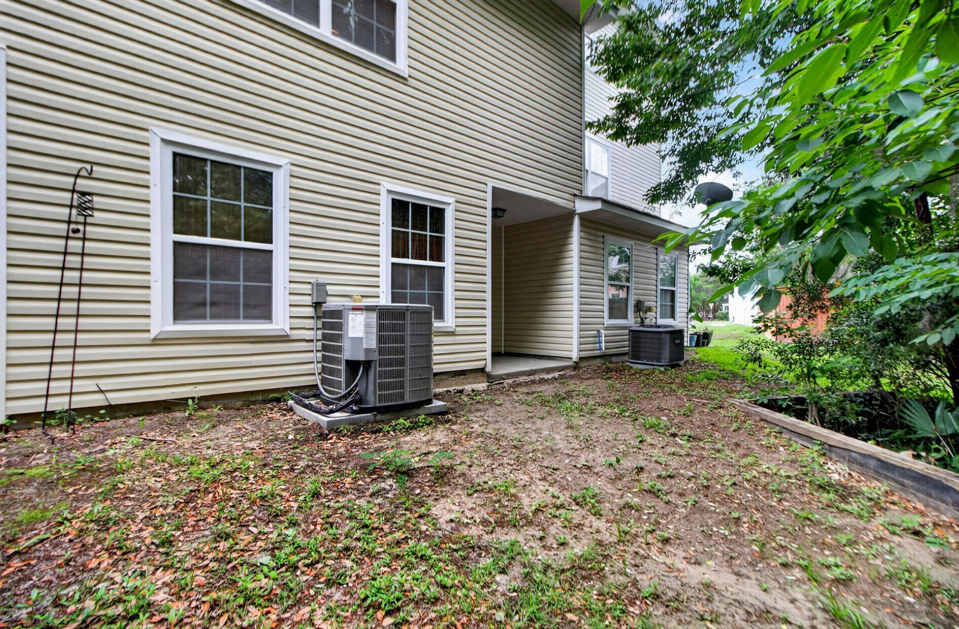 4033 Babbitt Street Photo 25