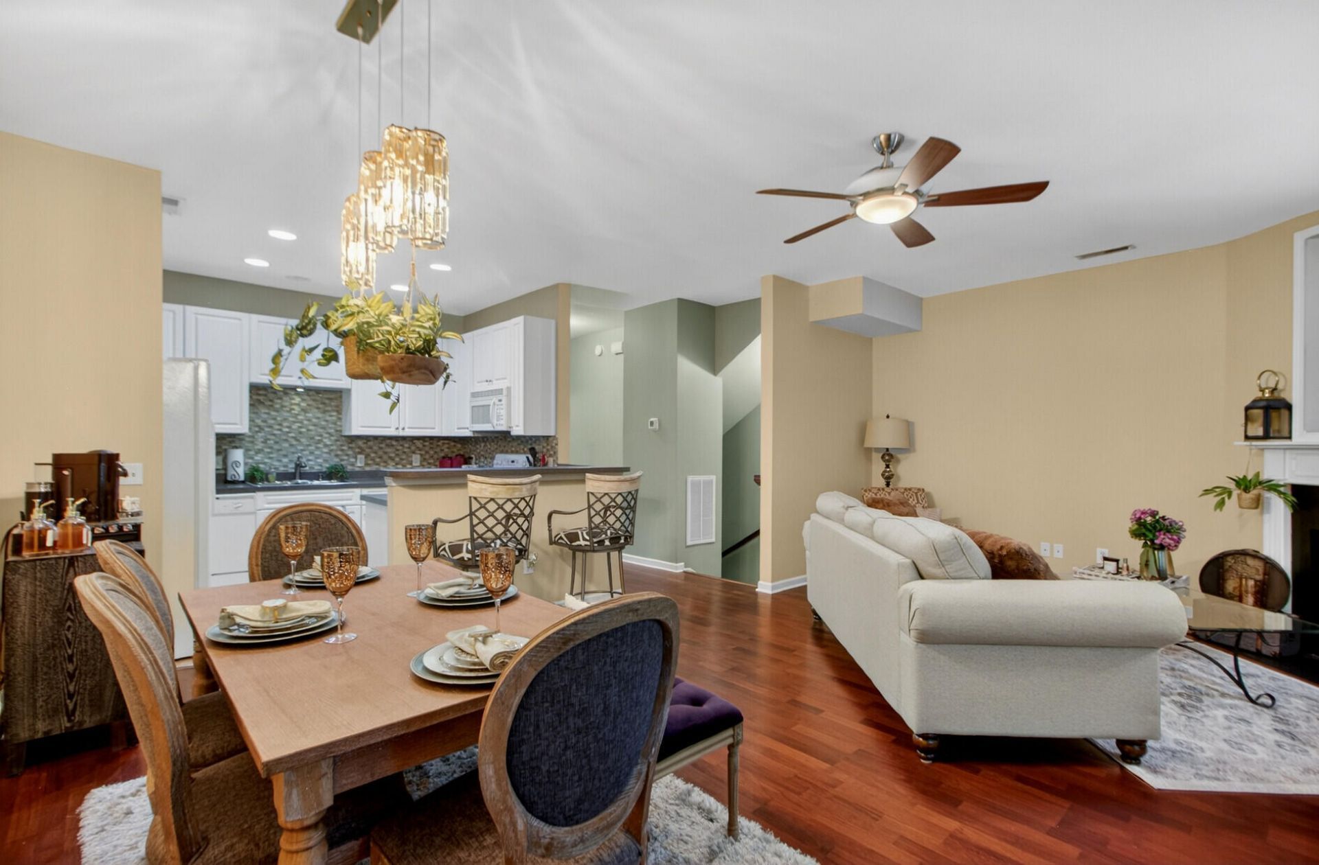 4033 Babbitt Street Photo 7