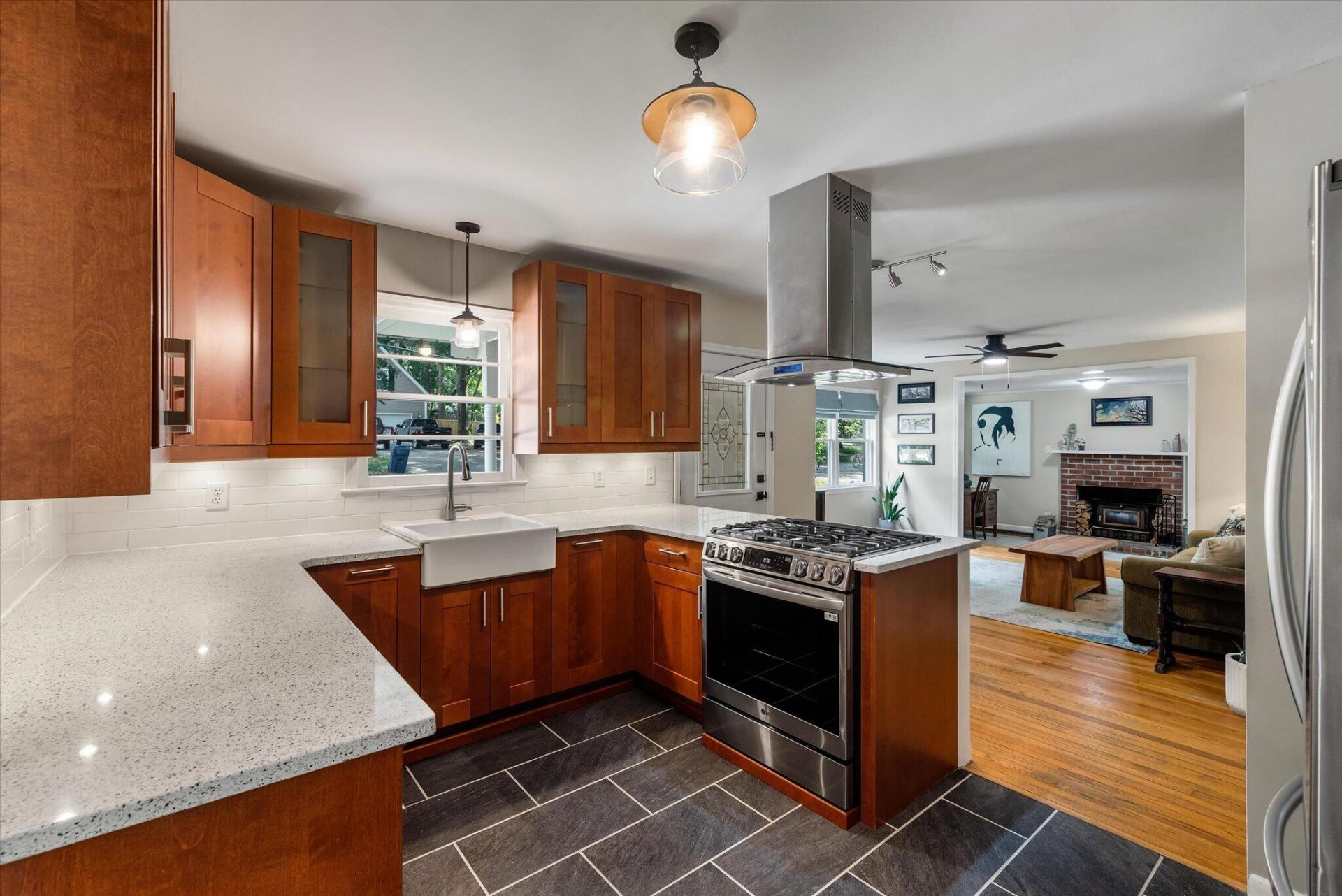 112 Live Oak Road Photo 9