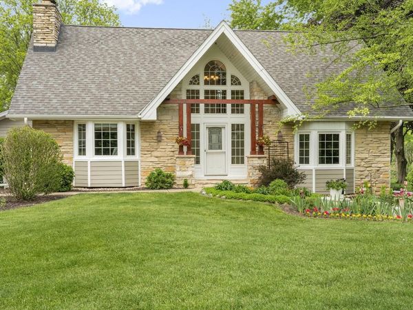 N24W26730 Accent COURT, Pewaukee, WI 53072