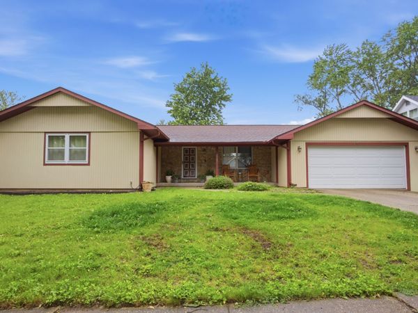 2307 Boudreau Drive, Urbana, IL 61801
