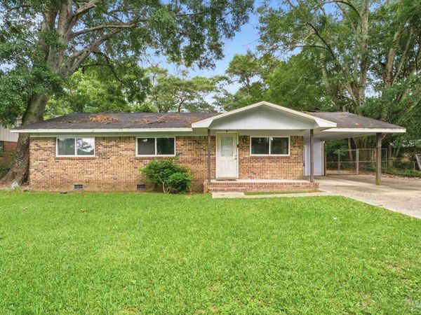 8652 Mayflower Ave, Pensacola, FL 32534