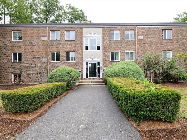 2 Universal St, Unit 4, Framingham, MA 01702