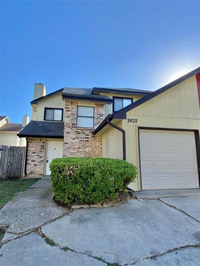 2632 Pinta Circle, Grand Prairie, TX 75052 Main Photo