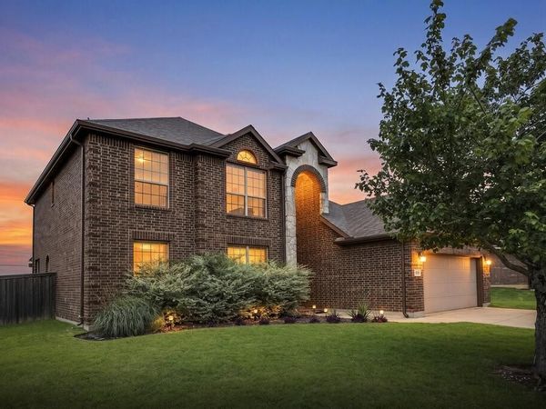 1046 Chandler Street, Kennedale, TX 76060