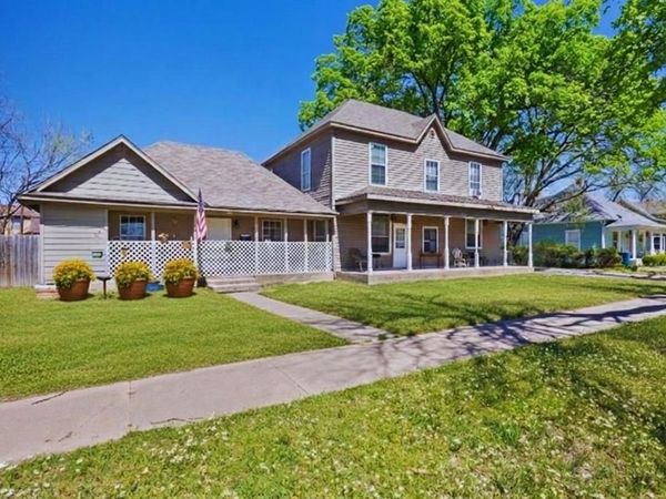 909 W Chestnut Street, Denison, TX 75020