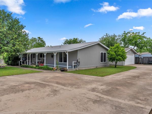 130 Banks ST, Kingsland, TX 78639