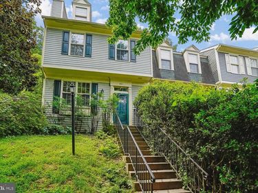 3931 PEPPERIDGE COURT, WOODBRIDGE, VA 22192