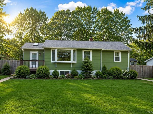 1 Windsor Road , Monroe, NY 10950