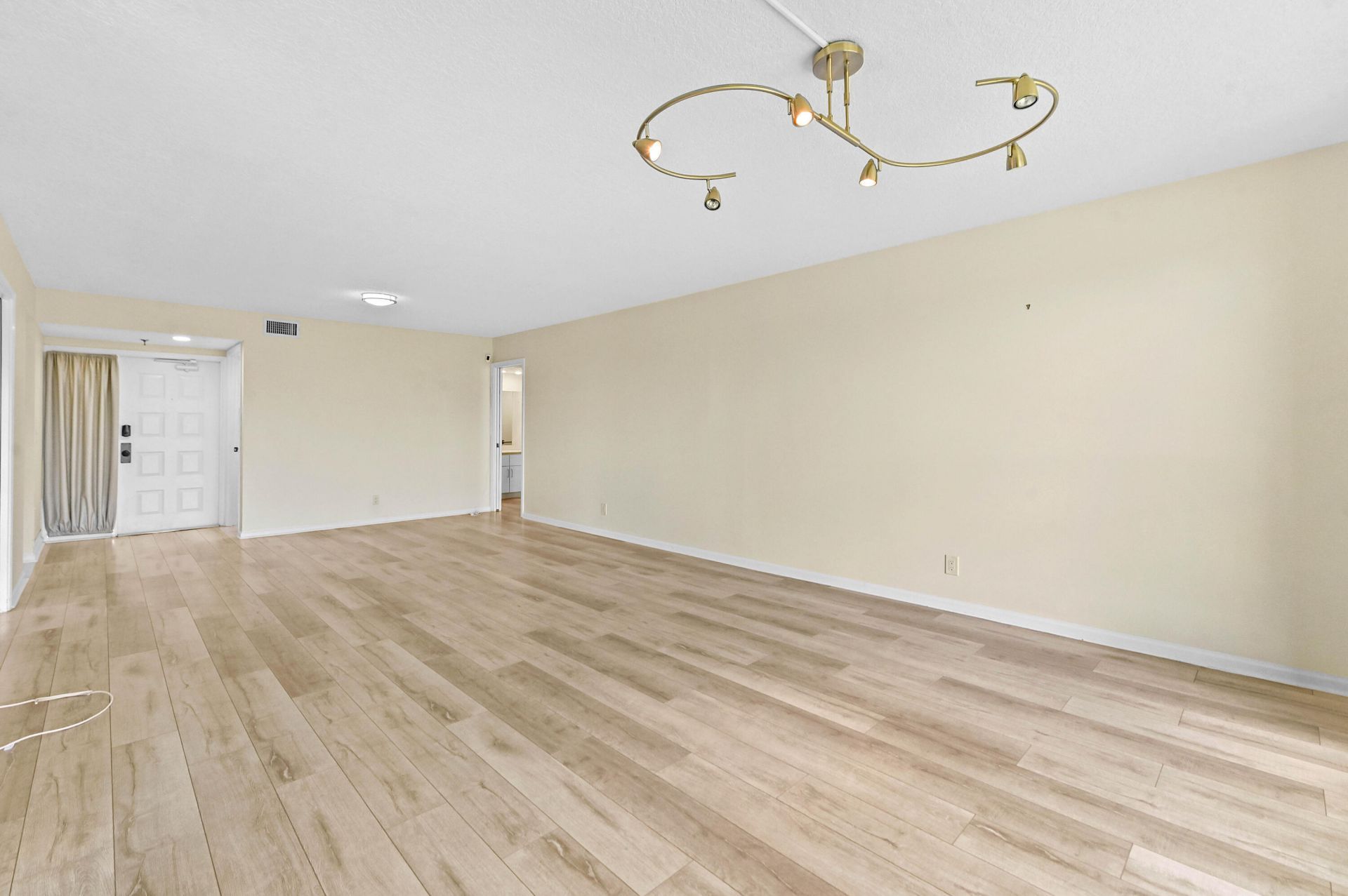 5250 Woodland Lakes Drive, Unit 327, Palm Beach Gardens, FL 33418 Photo