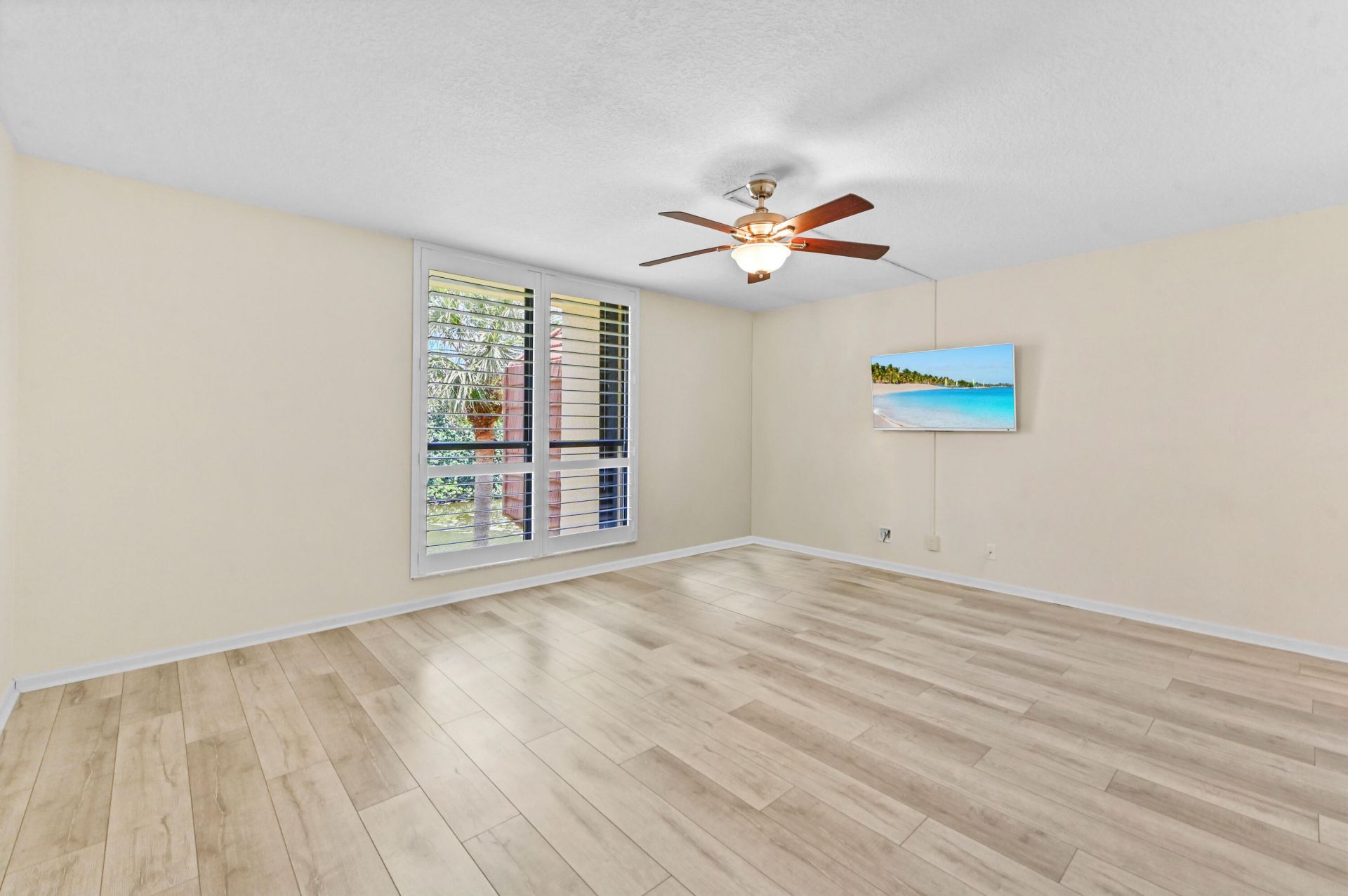 5250 Woodland Lakes Drive, Unit 327, Palm Beach Gardens, FL 33418 Photo