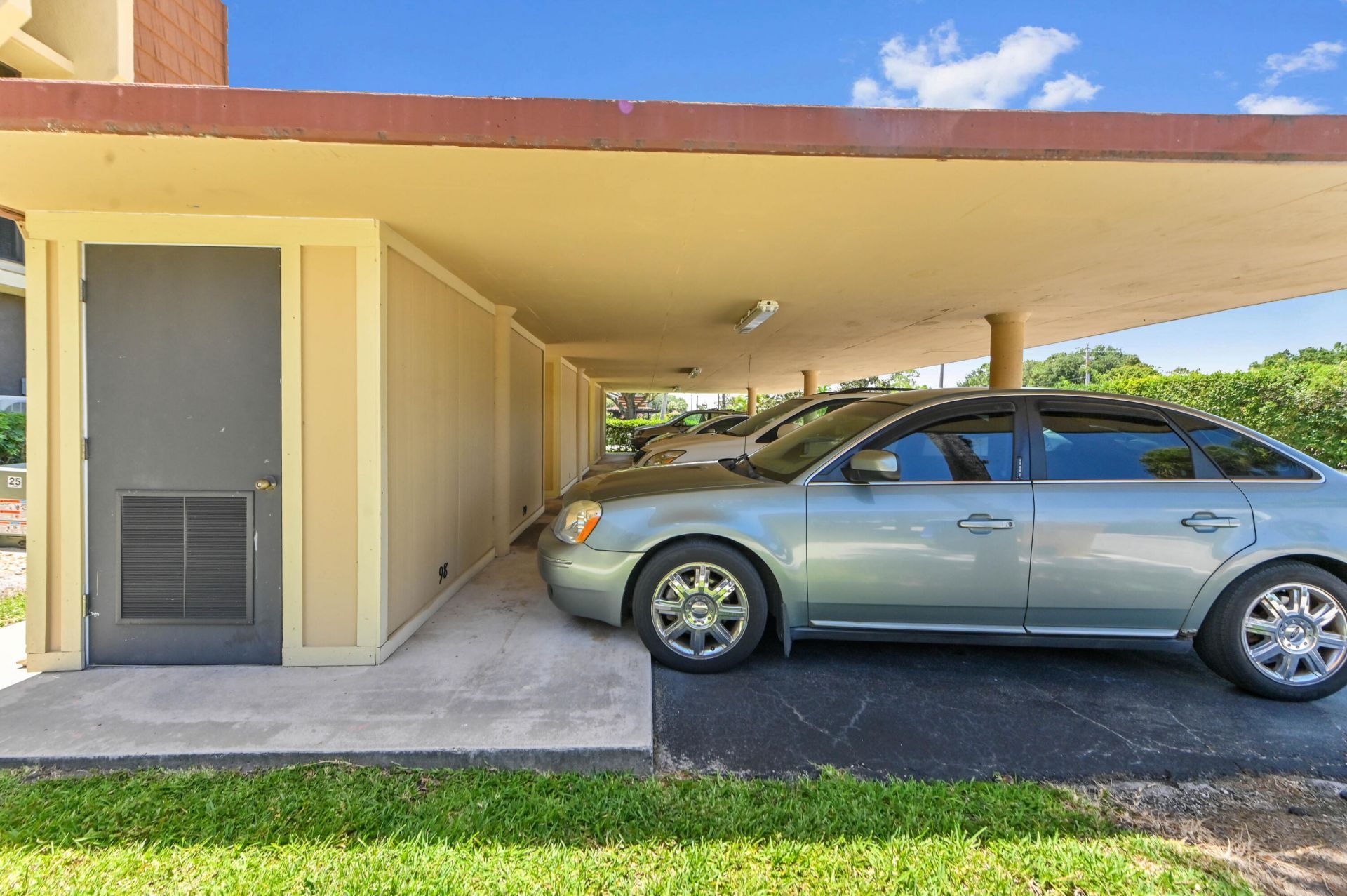 5250 Woodland Lakes Drive, Unit 327, Palm Beach Gardens, FL 33418 Photo