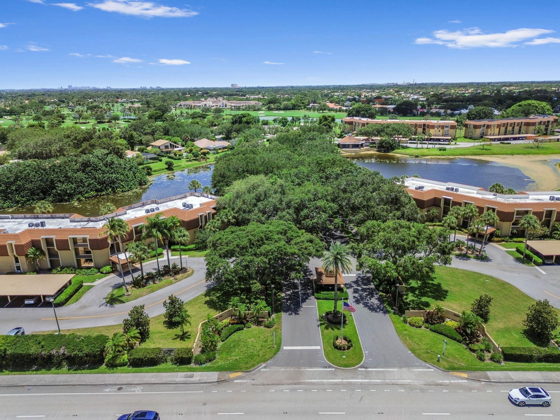 5250 Woodland Lakes Drive, Unit 327, Palm Beach Gardens, FL 33418 Photo