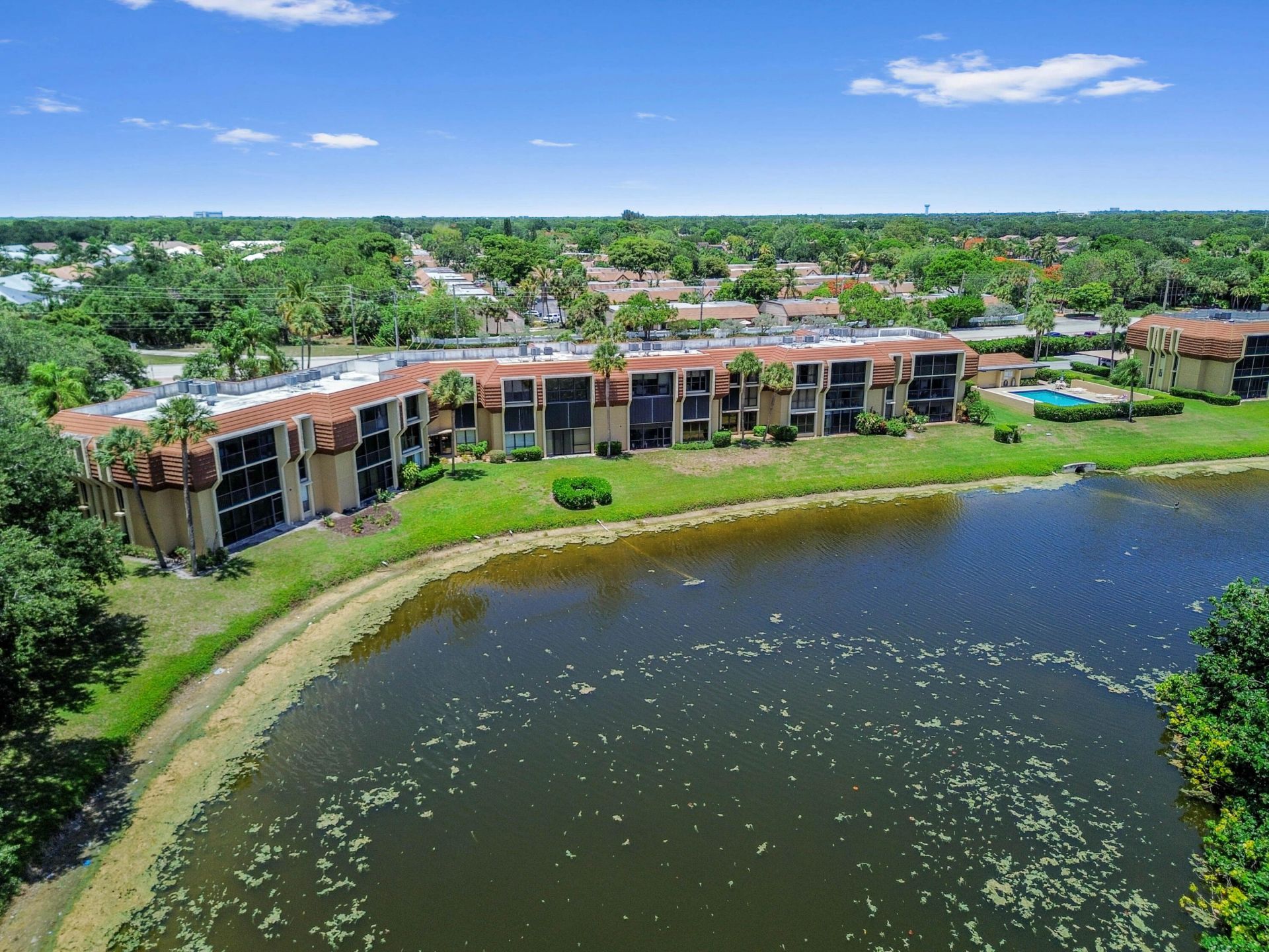 5250 Woodland Lakes Drive, Unit 327, Palm Beach Gardens, FL 33418 Photo