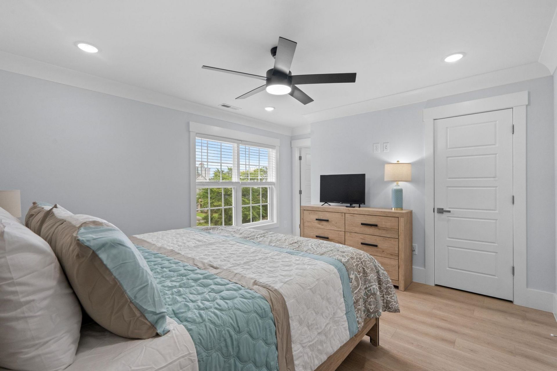 2315 Seaseeker Ln. Photo 34