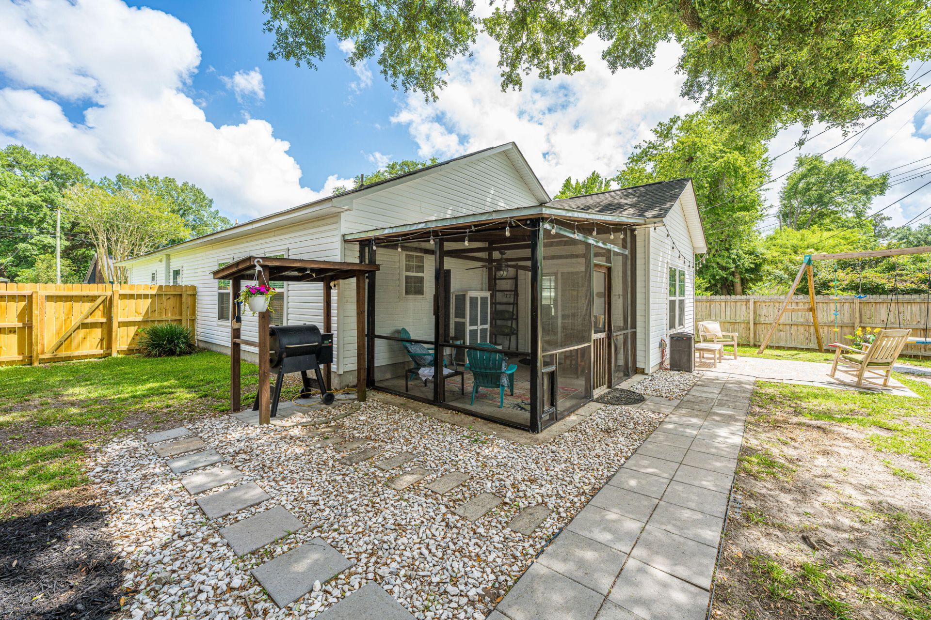 12 Tovey Road Photo 38