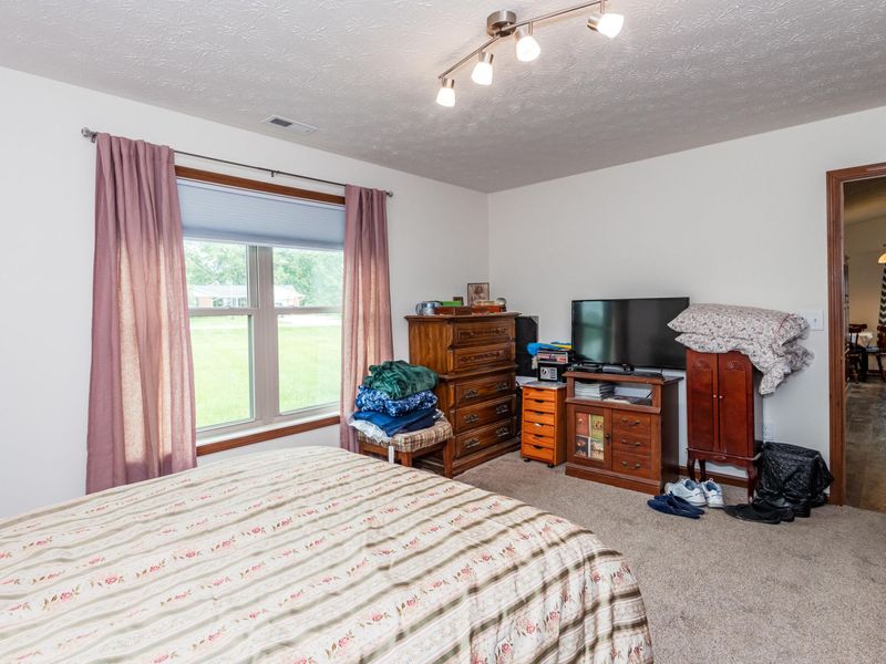 105 Pebble Creek Drive, Eaton, OH 45320 Photo 17