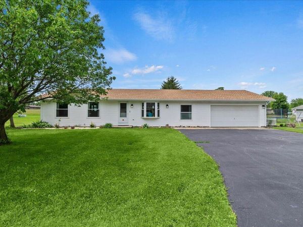 20 Dooley Drive, North Lewisburg, OH 43060