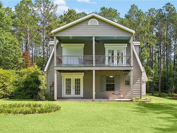 201 CHURCHILL DOWNS Drive , Bush, LA 70431