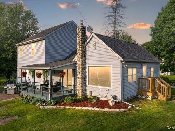 2154 W Maple Avenue, Flint Twp, MI 48507