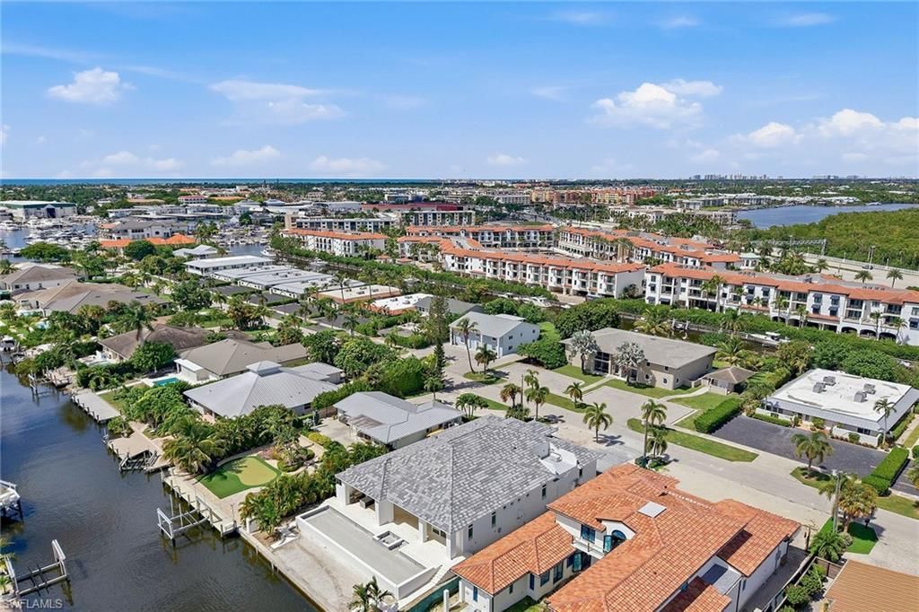 1566 Curlew Ave, Naples, FL 34102 Photo